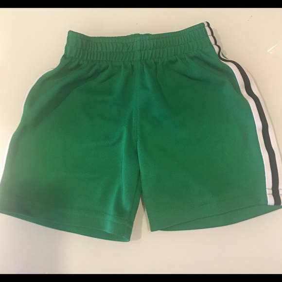 Set of three Circo Boy’s shorts. 18M - Picture 4 of 5